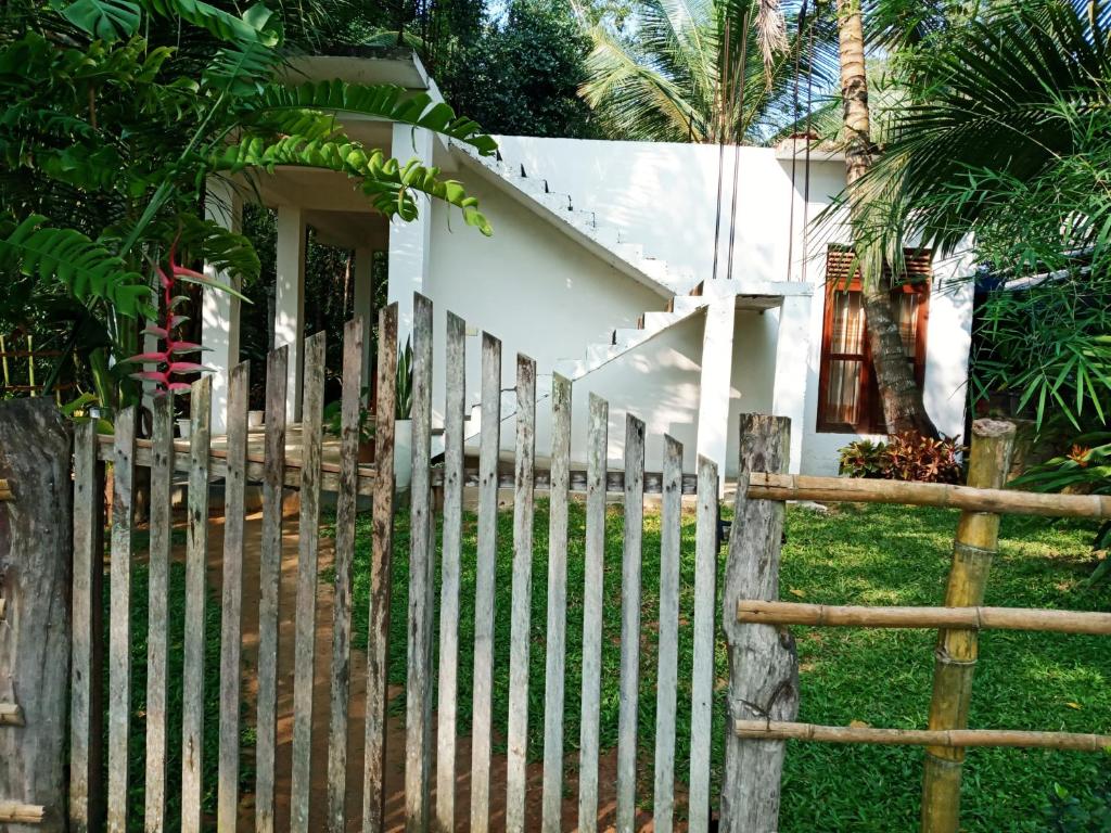 Twinkle Tangalle Villa photo 2
