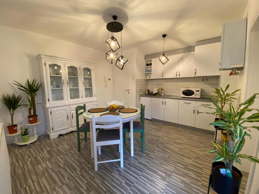 Kula Apartman 2 photo 2