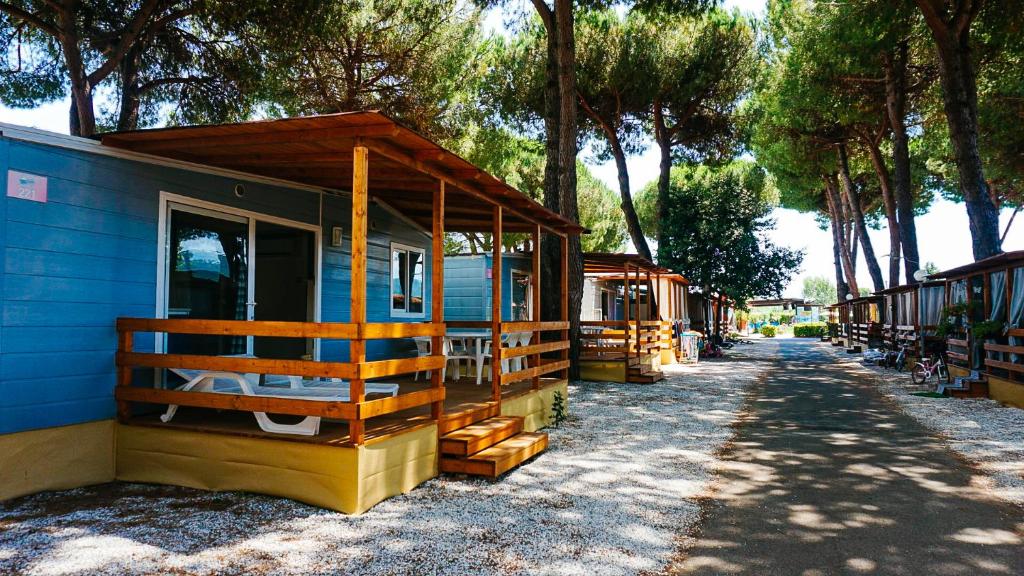 Chalet Grand Charme voor 4 personen op Camping River Village - JoyCasa