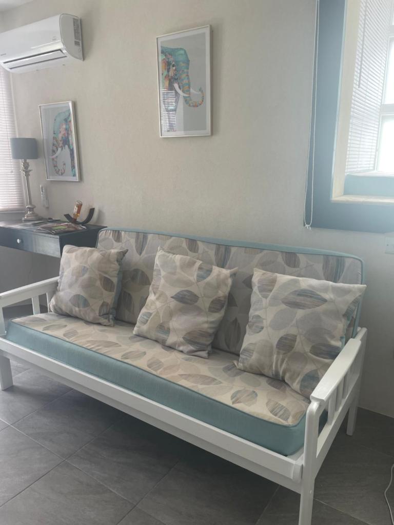 Scarlett Studios - Holiday-Business-US Embassy Appt 7 mins drive away - The one night only rate includes Airport and Embassy transportation photo 2