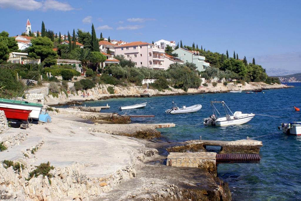 Apartments by the sea Seget Vranjica, Trogir - 10438 photo 4