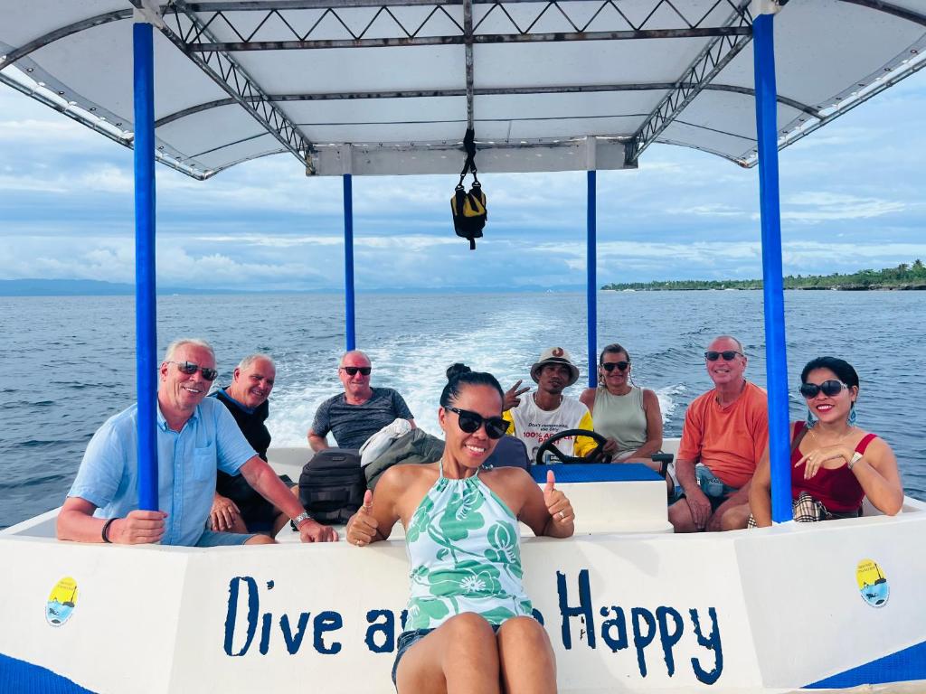 Cabilao Sunset Dive & Beach Resort photo 2