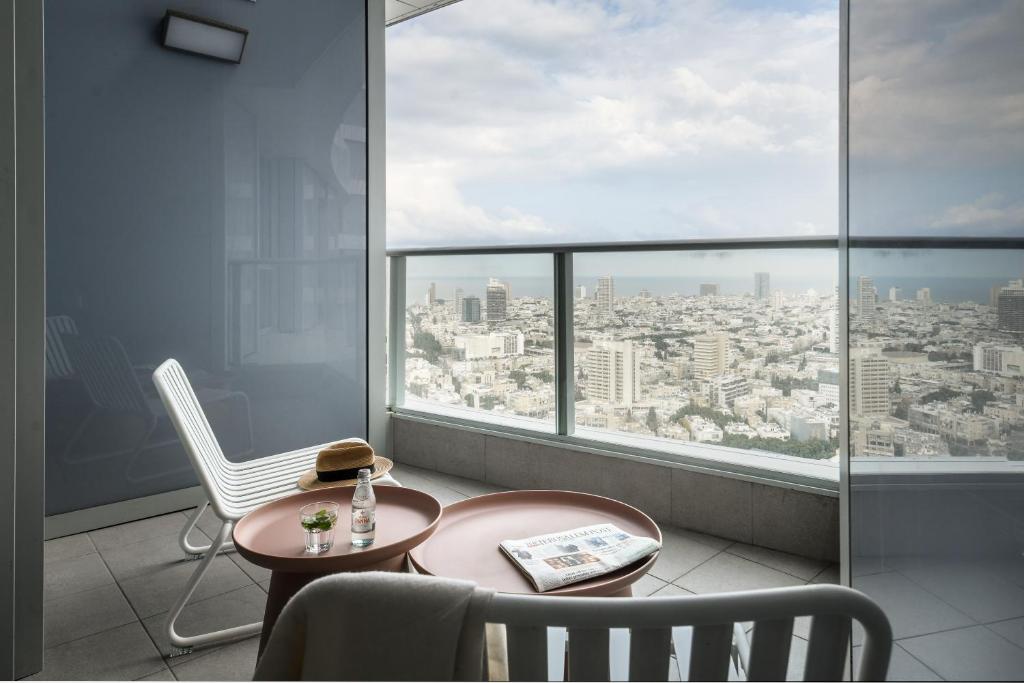Luxury 3BR Duplex with Sea View in Tel-Aviv Center by Sea N' Rent photo 4