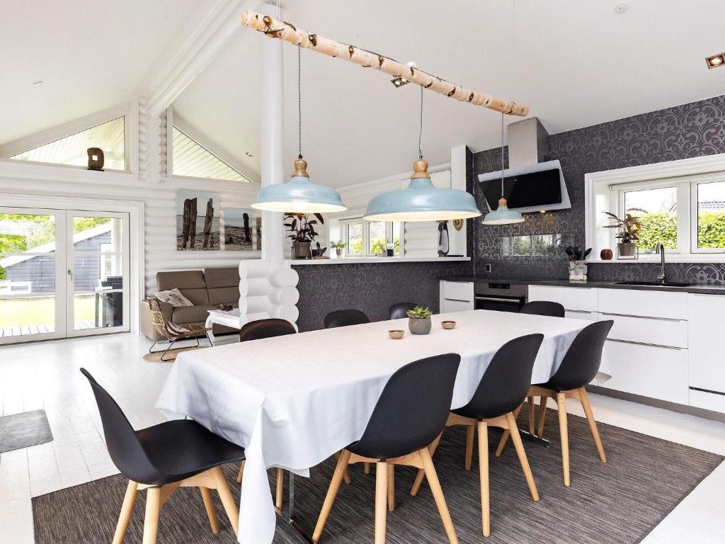 6 person holiday home in Otterup photo 3