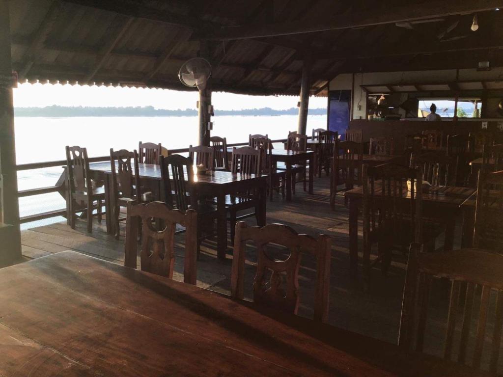 Pon's Riverside Guesthouse