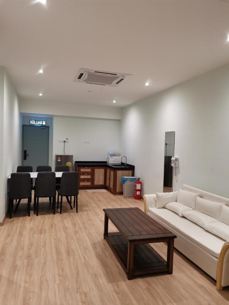CT HOME83Stay - Klebang Beach Melaka