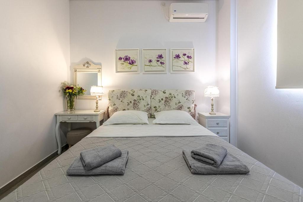 Comfort Stay Airport Studios - FREE shuttle from the Athens airport photo 2