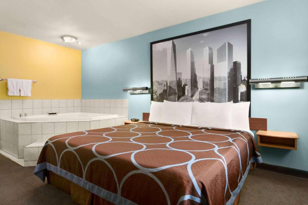 Super 8 by Wyndham Findlay photo 4