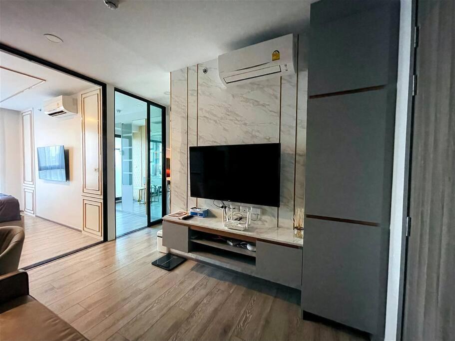 Luxury house Bangna photo 3