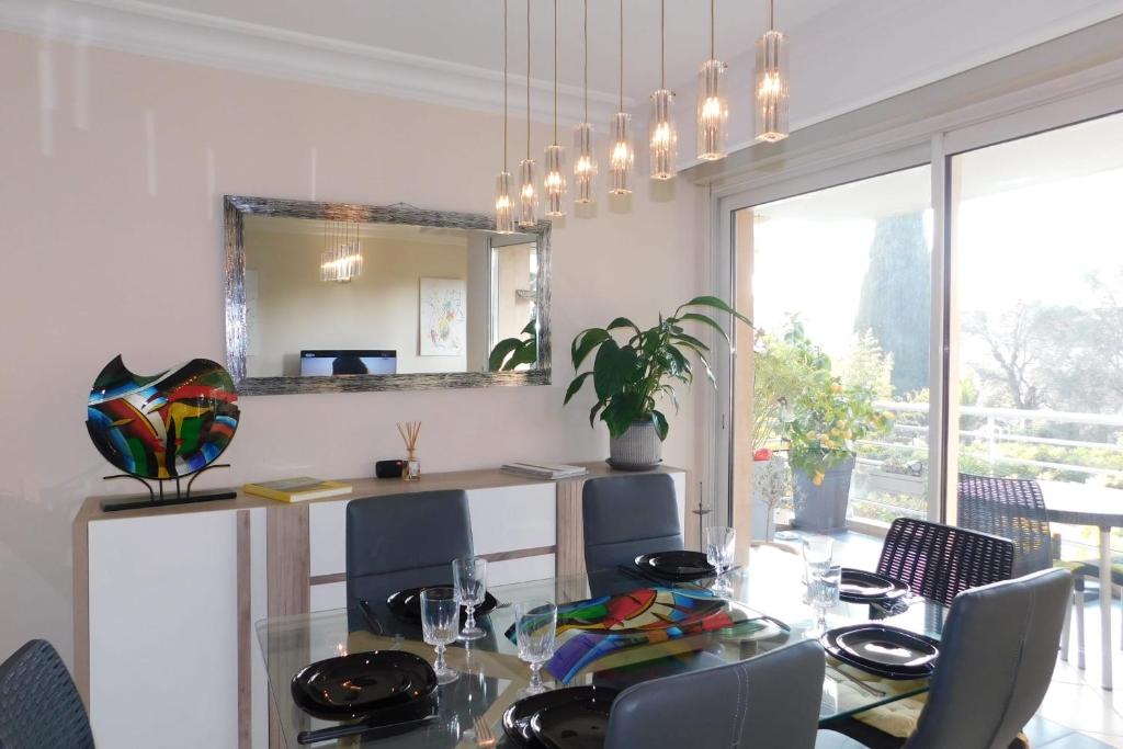 Superb air-conditioned T4 "Villa Victoria" with parking and pool photo 3