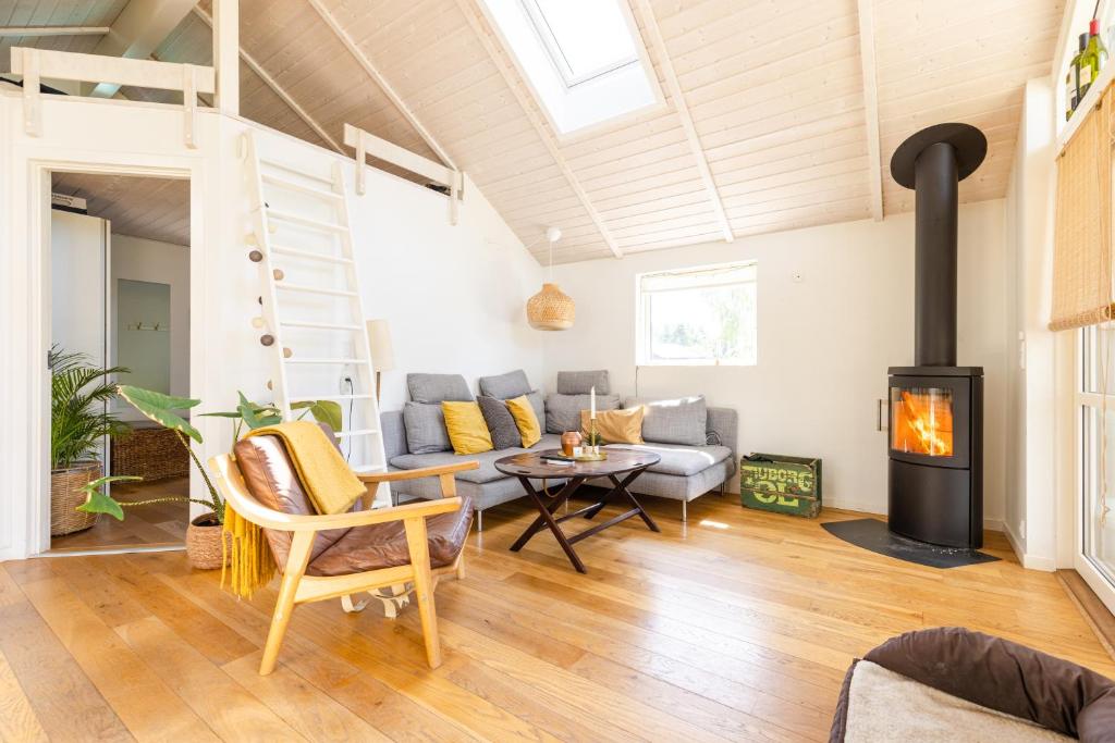 Modern and cozy cabin near Copenhagen city and airport photo 4