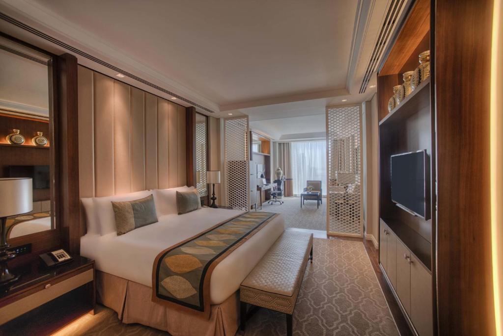 Сьюит (Полулюкс с видом на город), Отель Taj Dubai