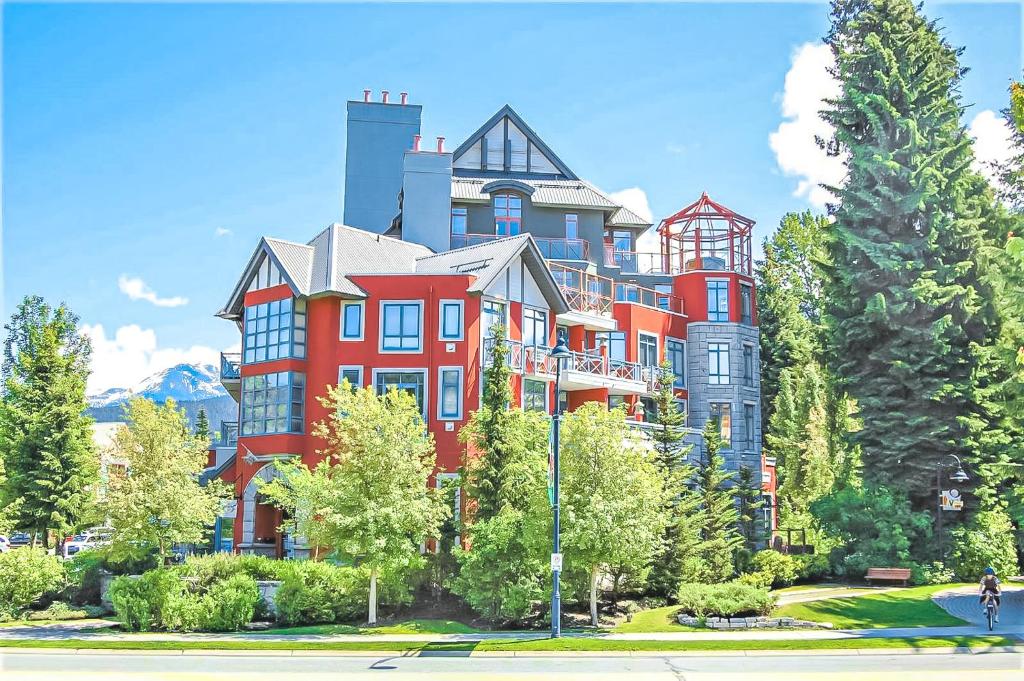 Alpenglow Lodge by Elevate Vacations photo 2