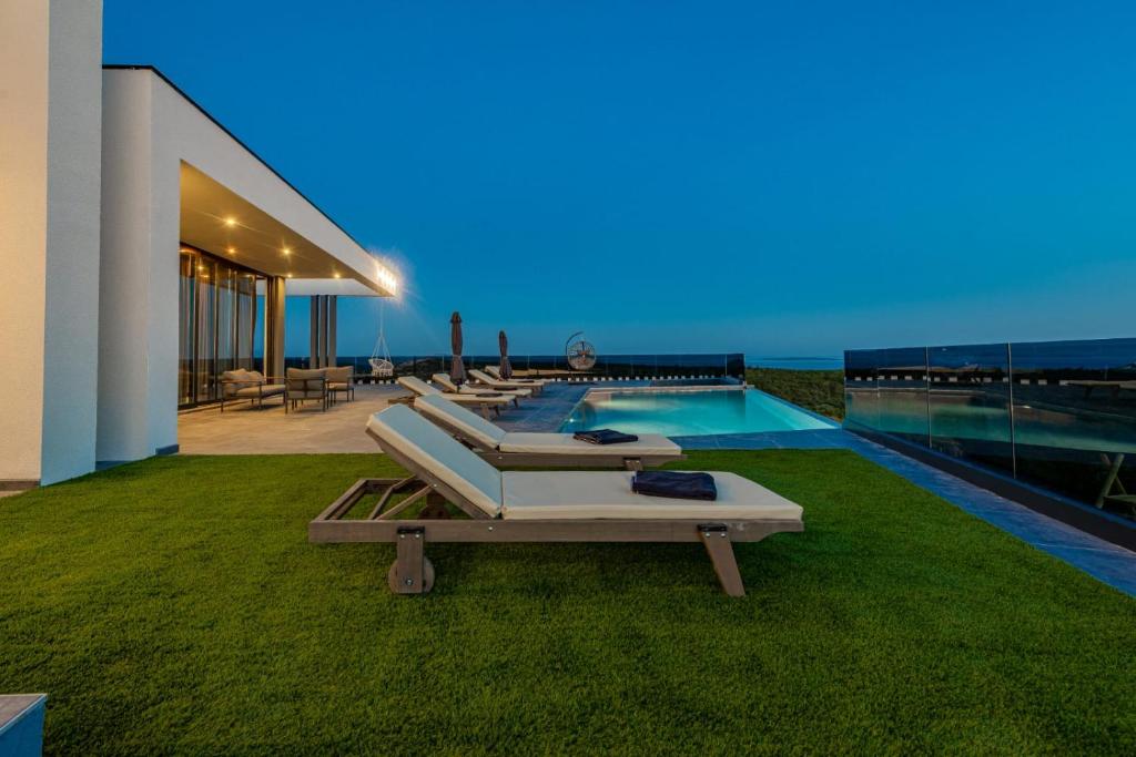 Villa Porta Novalja photo 1
