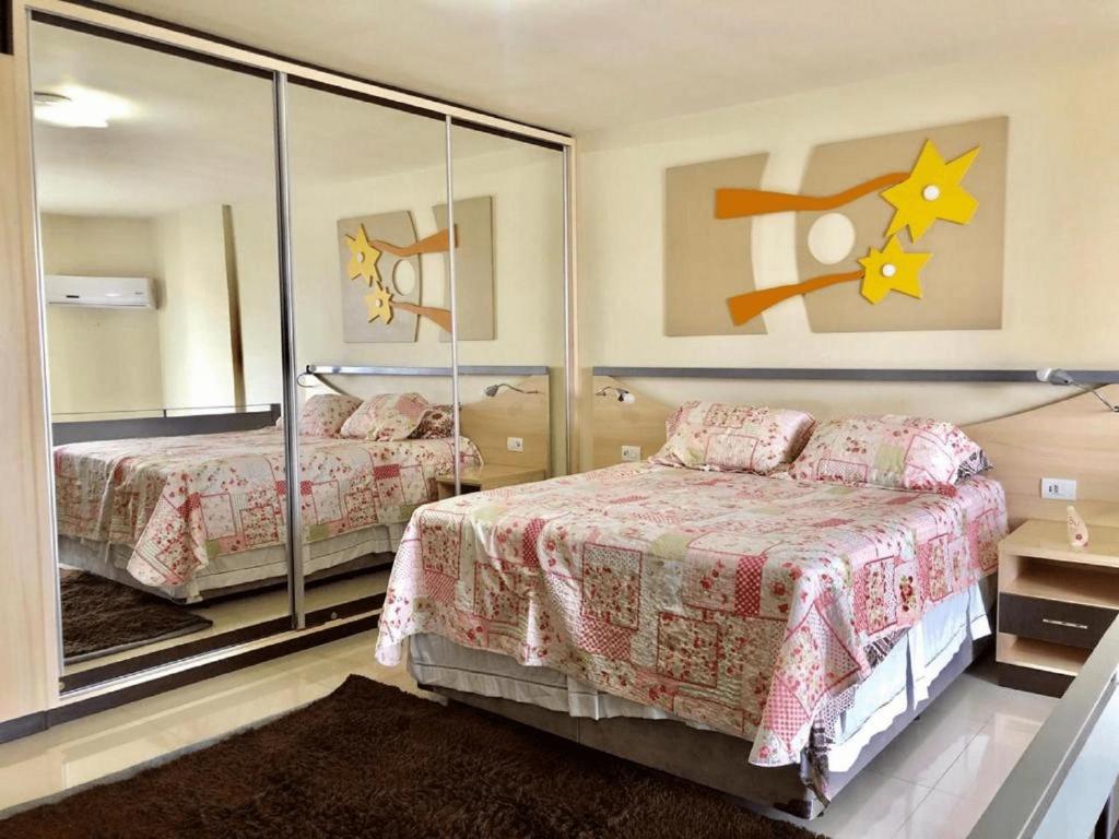 Saint Sebastian Flat 206 - Com Hidro! até 4 pessoas, Duplex, no centro photo 4