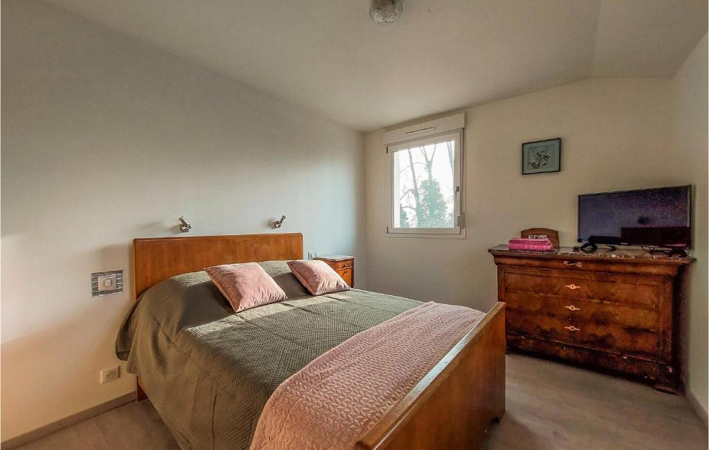 Awesome Apartment In Corre With Wifi And 3 Bedrooms photo 3