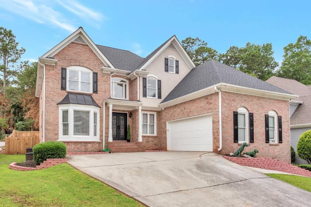 Great spacious home with great entertainment!!