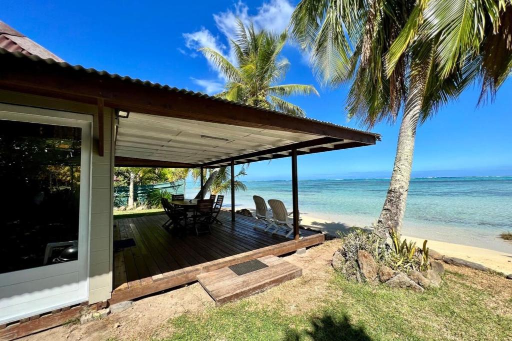 Fare Matairoa - Cozy Cottage w Pretty Beachfront photo 3
