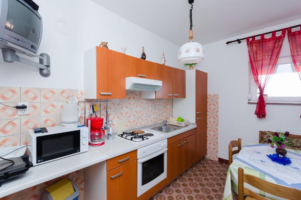 Apartment Anica photo 2