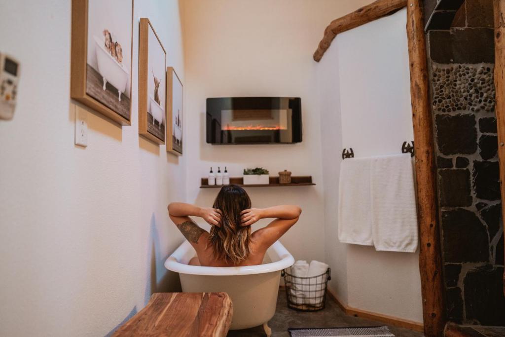 Yosemite Charm by Casa Oso with spa and breathtaking views photo 3