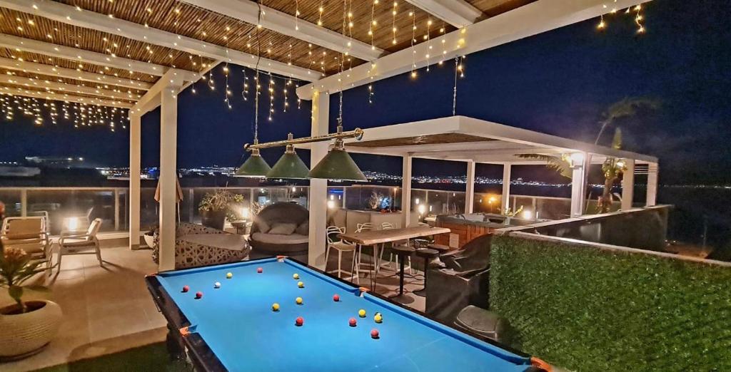 Penthouse Bay View photo 1