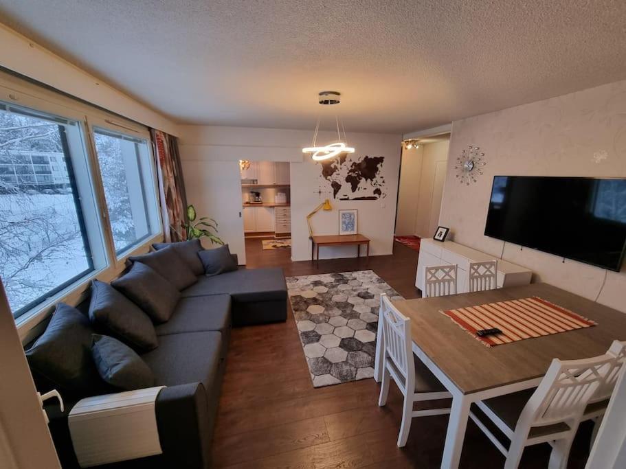 Valoisa huoneisto jossa erinomaiset vuoteet. photo 4