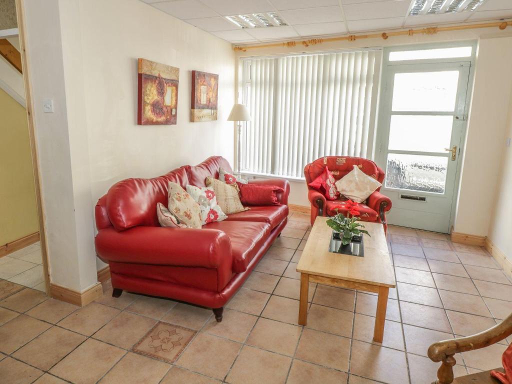Glebe House photo 2