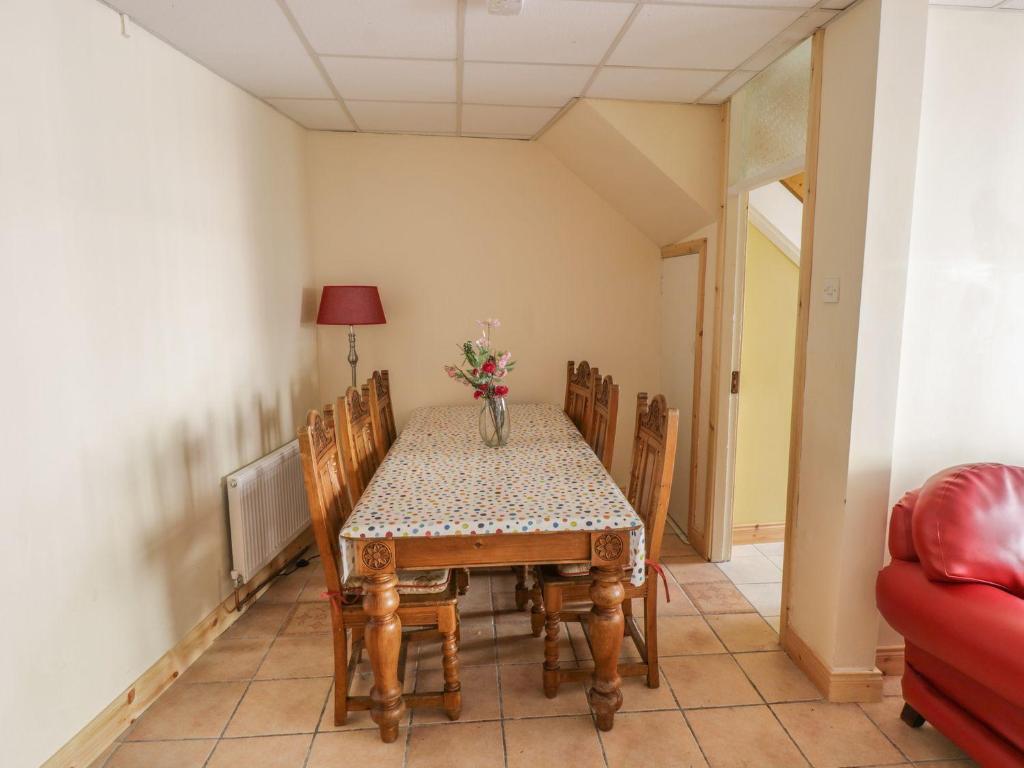 Glebe House photo 4