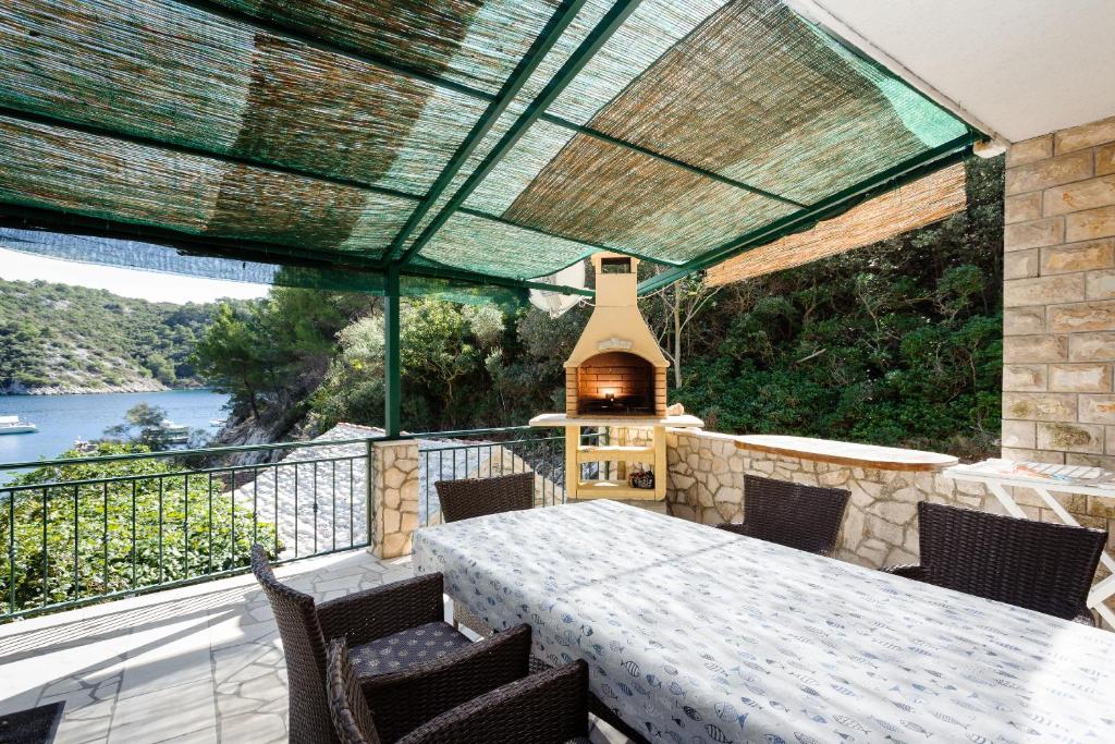 House Ivo photo 1