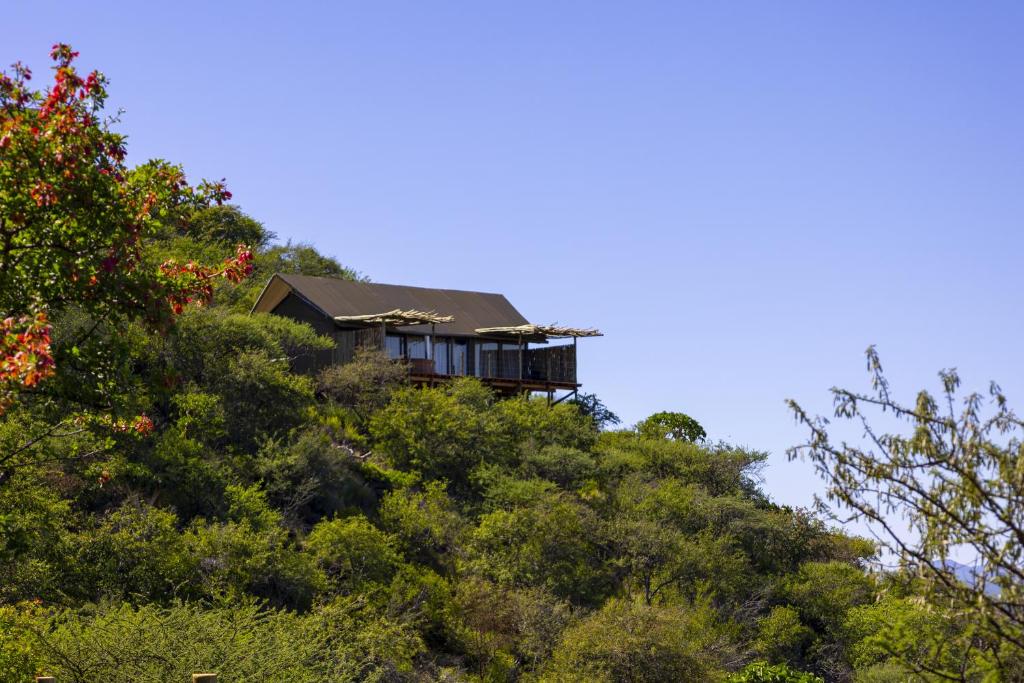 TimBila Safari Lodge photo 1