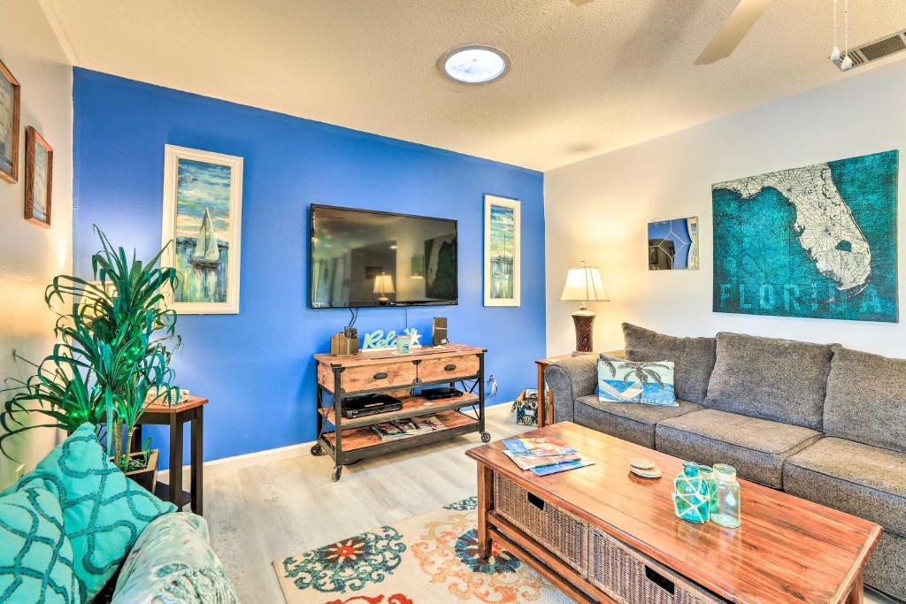 Venice Home with Private Pool, 7 Mi to Beach! photo 3