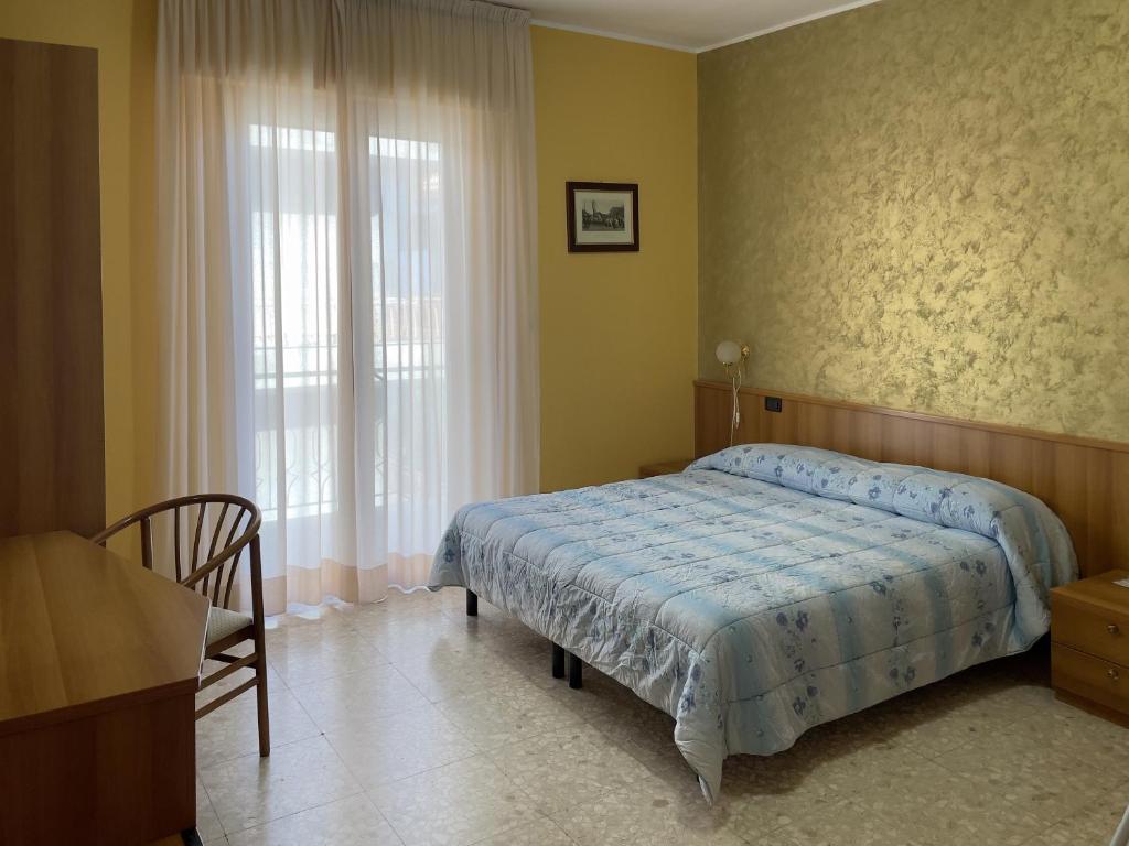 La Lanterna photo 2