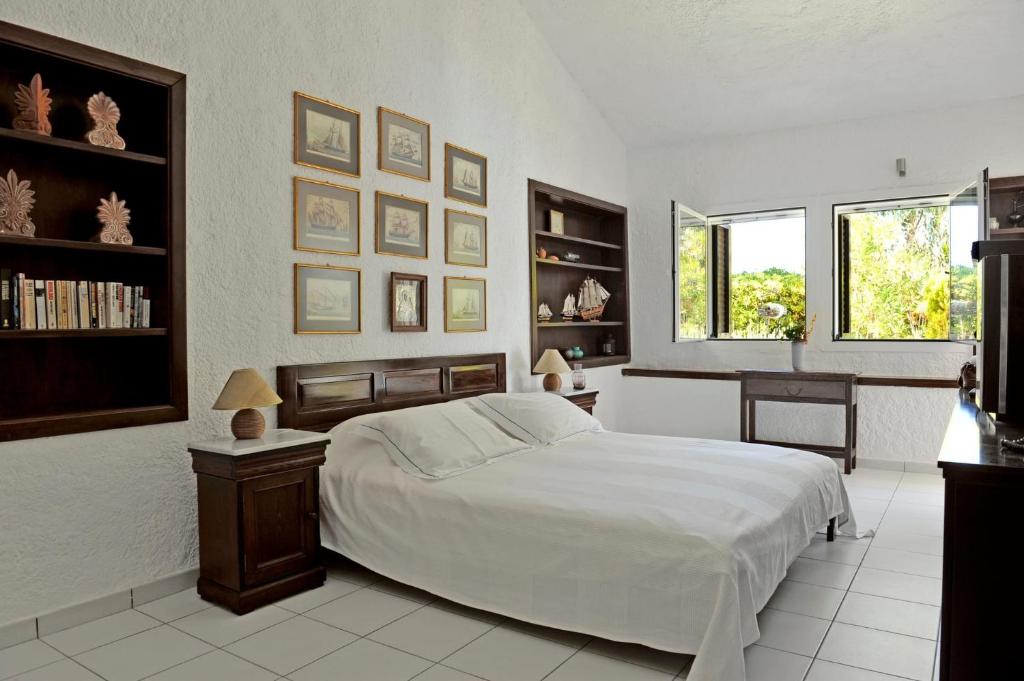 Super Luxury Skiathos Villa - Seven Stunning Bedroom Suites - Villa Daphne - Achliades photo 4