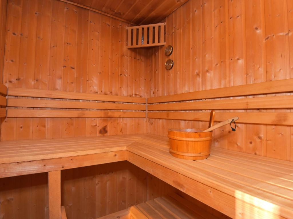 Chalet Alwin by Interhome photo 4