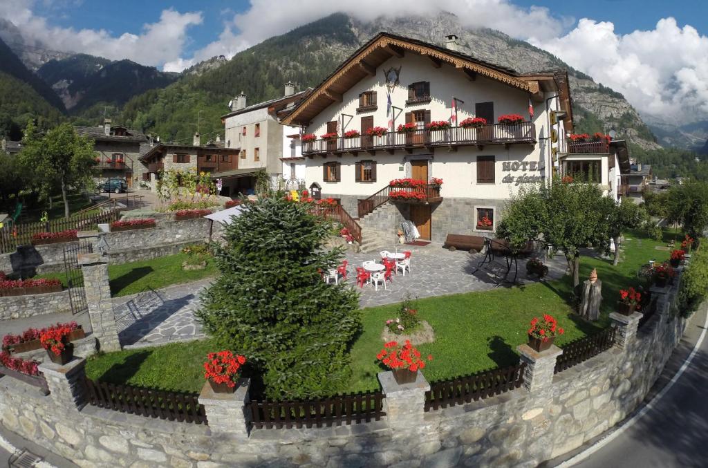 Hotel Des Glaciers photo 2