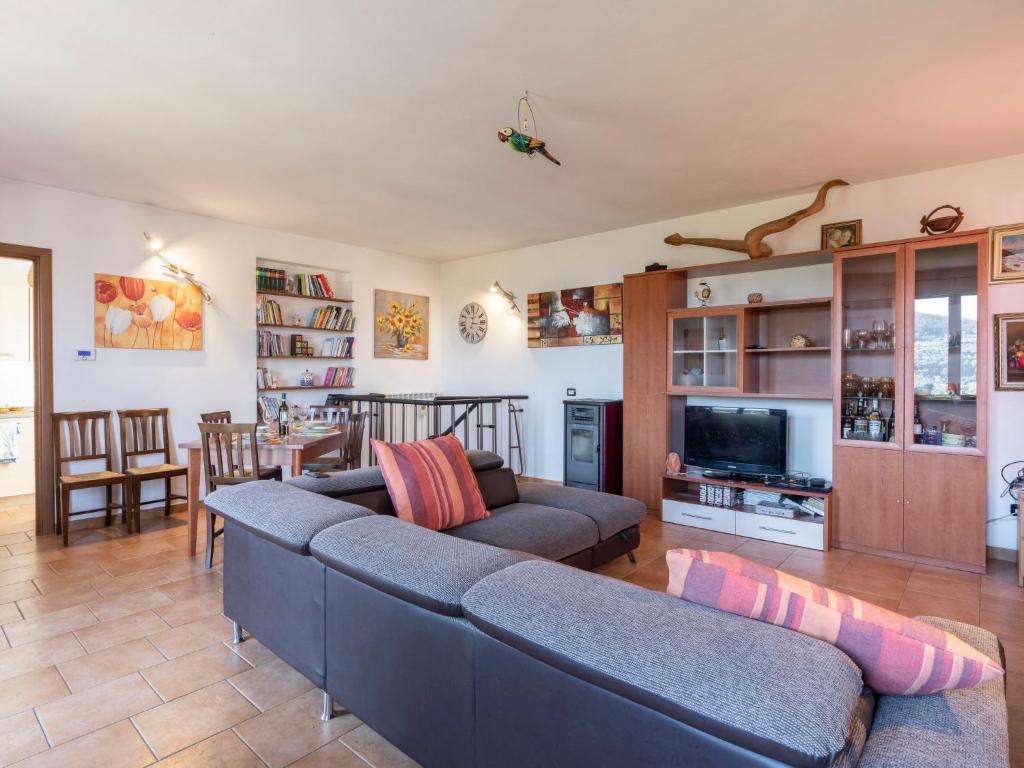 Holiday Home Lory House by Interhome photo 2