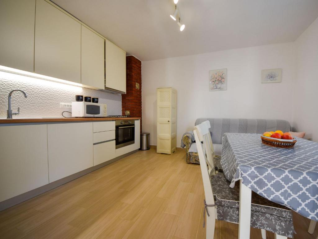 Apartment Vukić-5 by Interhome photo 3