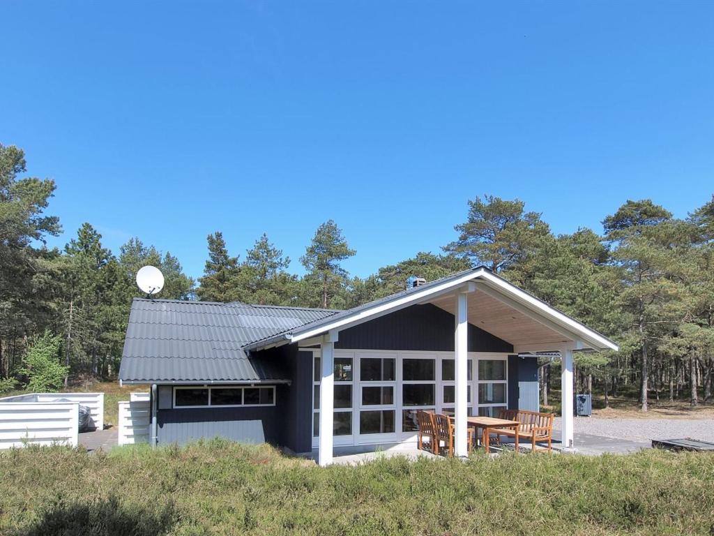 Holiday Home Belinda - 220m from the sea in Bornholm by Interhome