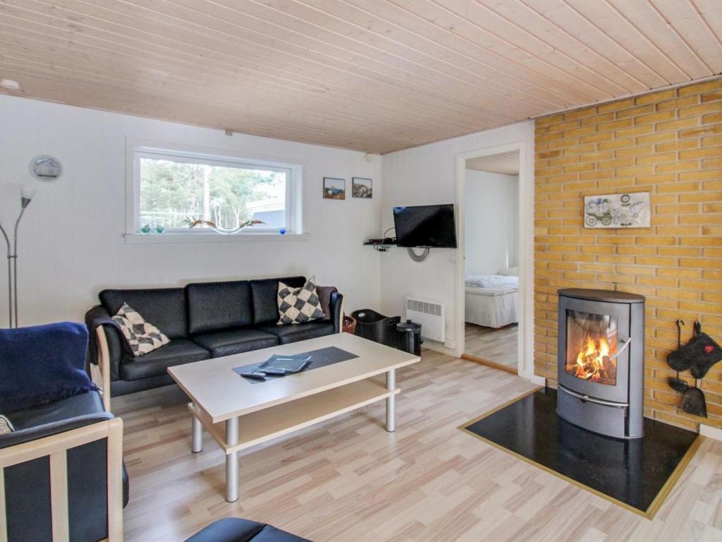 Holiday Home Belinda - 220m from the sea in Bornholm by Interhome photo 4