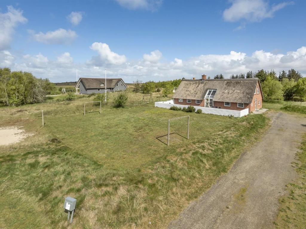 Holiday Home Krystina - 3-3km from the sea in Western Jutland by Interhome