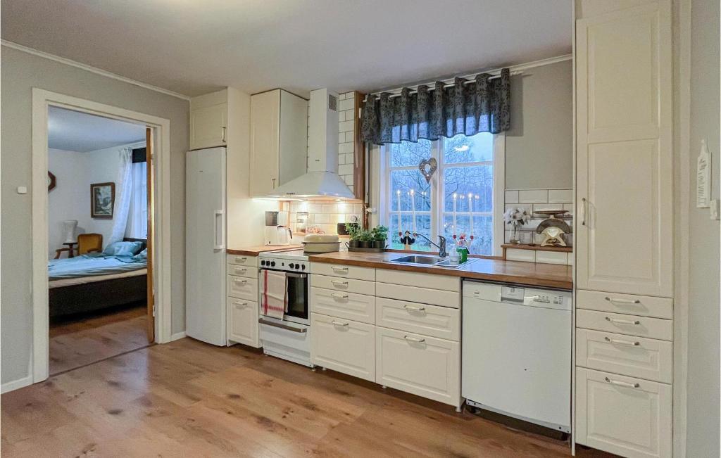 Nice Home In Tingsryd With 2 Bedrooms And Wifi photo 2
