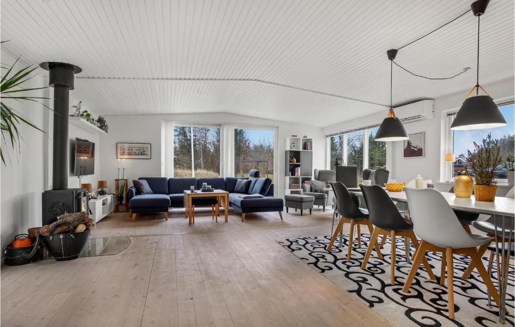 Beautiful Home In Strandby With 3 Bedrooms And Wifi photo 2