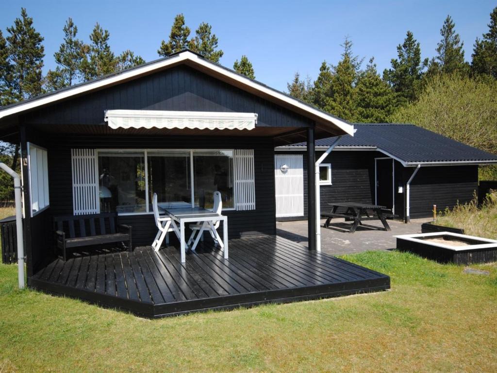 Holiday Home Elen - 2-1km from the sea in Western Jutland by Interhome photo 1