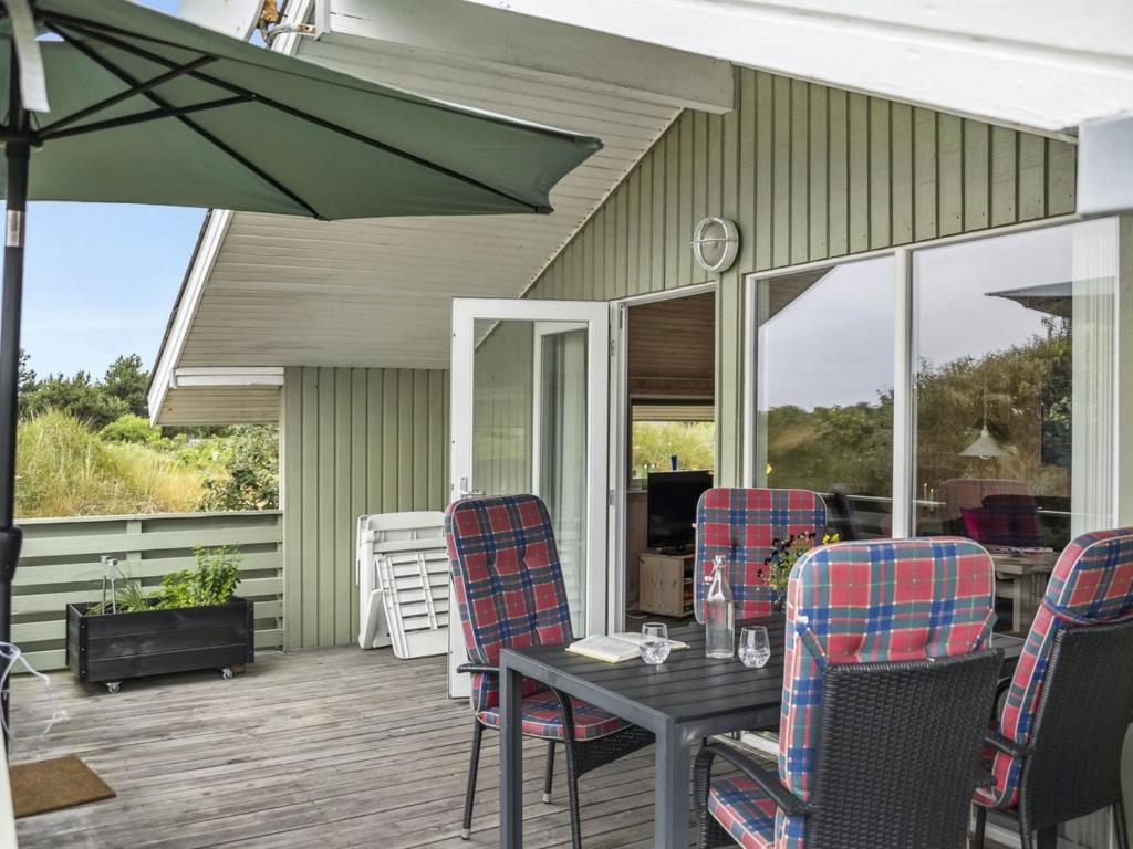 Holiday Home Silia - 1-3km from the sea in Western Jutland by Interhome photo 1