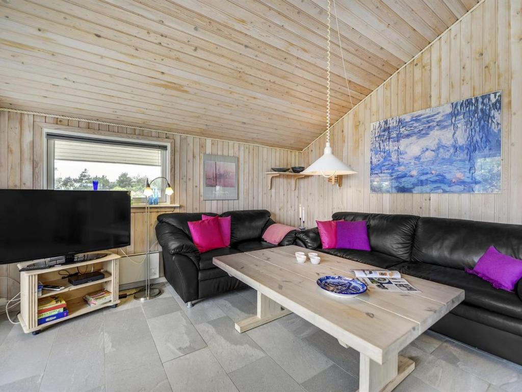 Holiday Home Silia - 1-3km from the sea in Western Jutland by Interhome photo 4