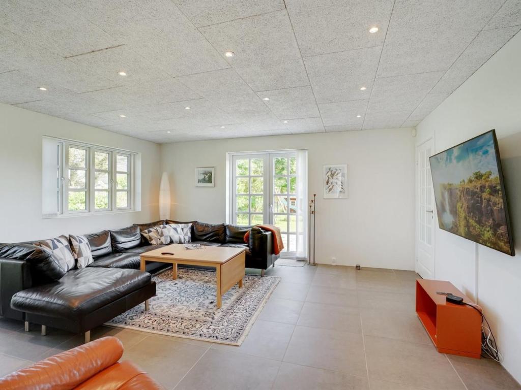 Holiday Home Anabela - 300m from the sea in NW Jutland by Interhome photo 4