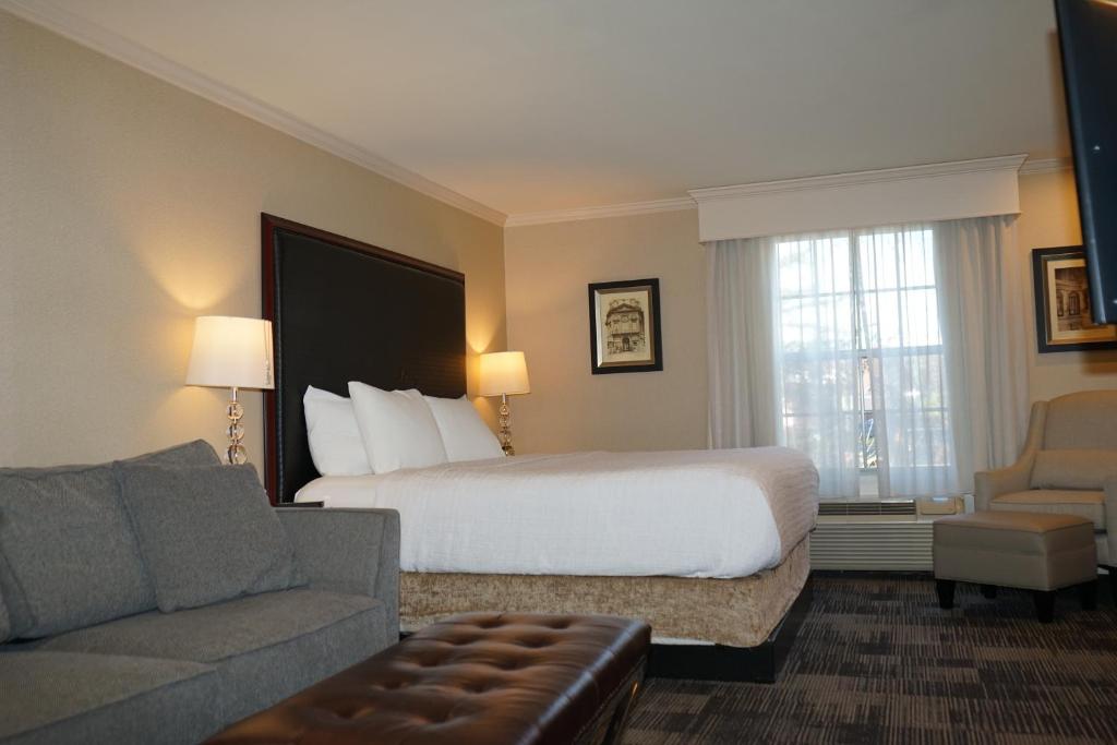 Wingate by Wyndham Bellingham Heritage Inn photo 2