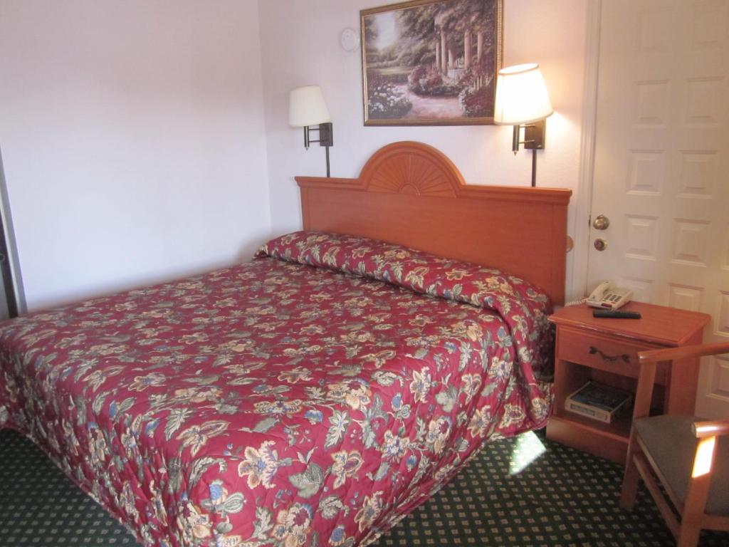 Westmont Inn - Lakeland photo 2