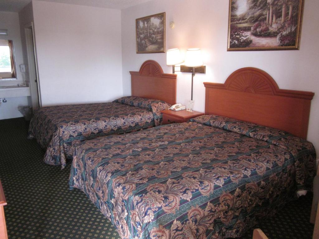 Westmont Inn - Lakeland photo 3