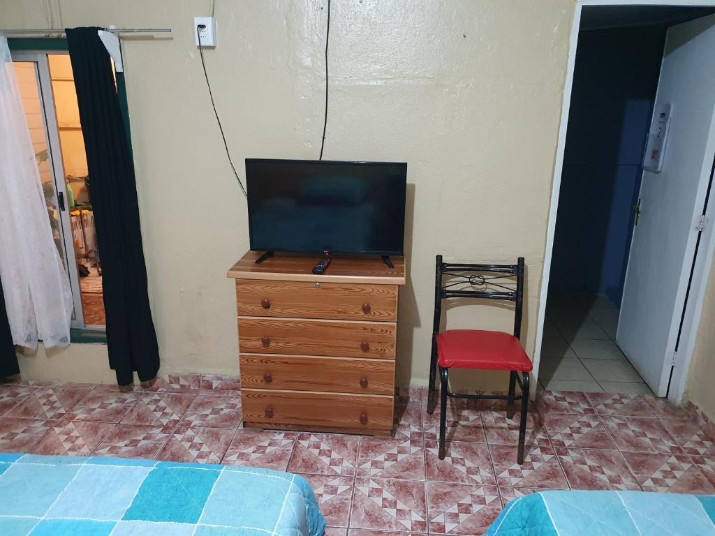 Laura Hostal photo 2